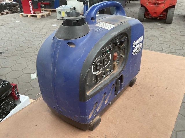 Yamaha ef 1000is invertor / generator - afbeelding 2 van  8