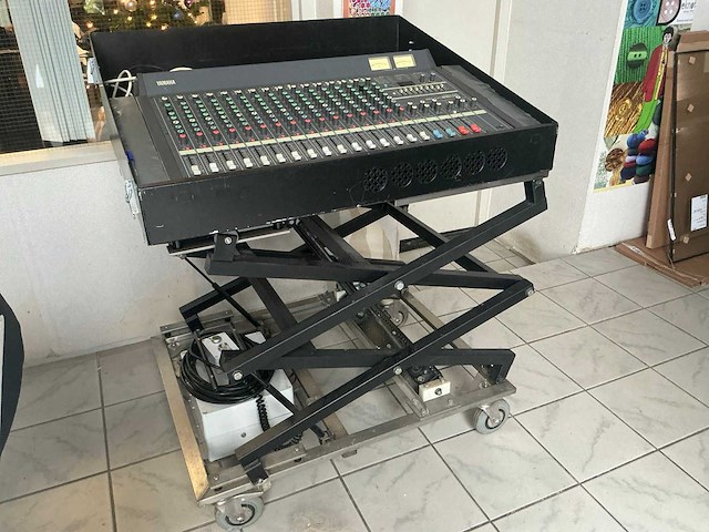 Yamaha emx-3500 digitale mengtafel - afbeelding 13 van  15