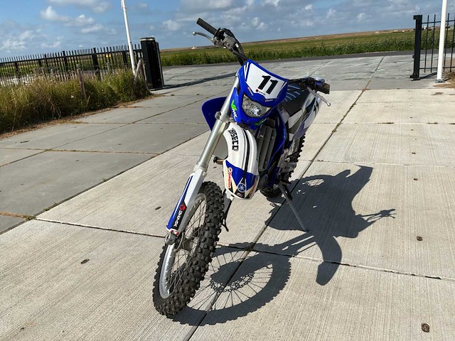 Yamaha enduro wr 400 f motorfiets - afbeelding 7 van  14