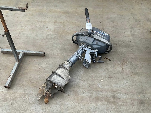 Yamaha f4amh 680 l buitenboordmotor - afbeelding 1 van  7