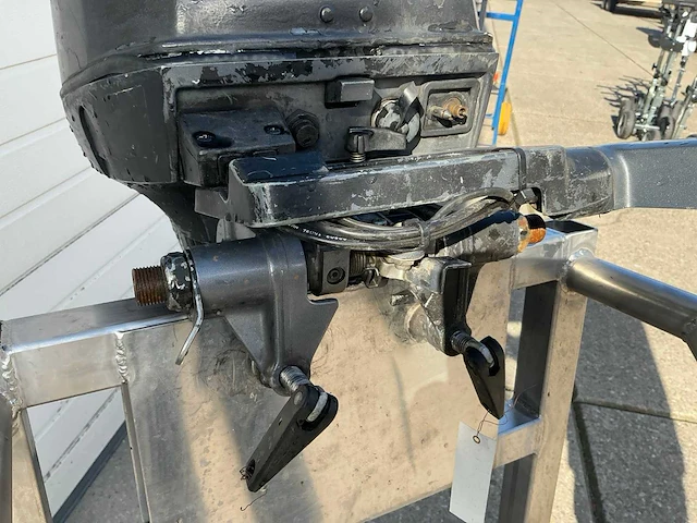 Yamaha f9.9ae 4 takt langstaart buitenboordmotor - afbeelding 9 van  11