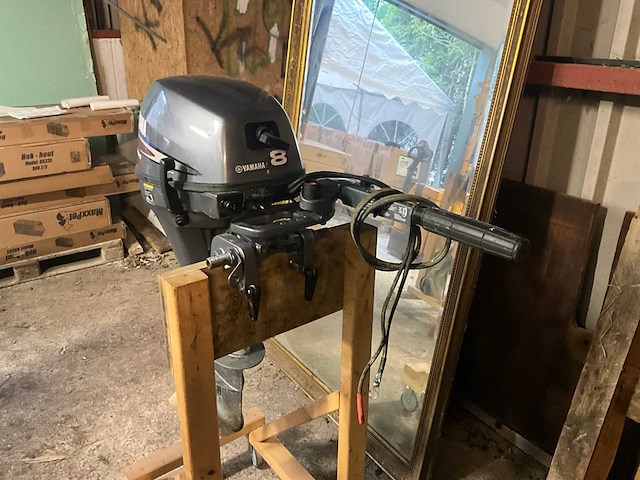 Yamaha four stroke 8 pk buitenboordmotor - afbeelding 5 van  11