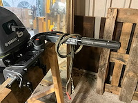 Yamaha four stroke 8 pk buitenboordmotor - afbeelding 6 van  11