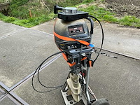 Yamaha fourstroke 9,9 pk buitenboordmotor - afbeelding 11 van  14