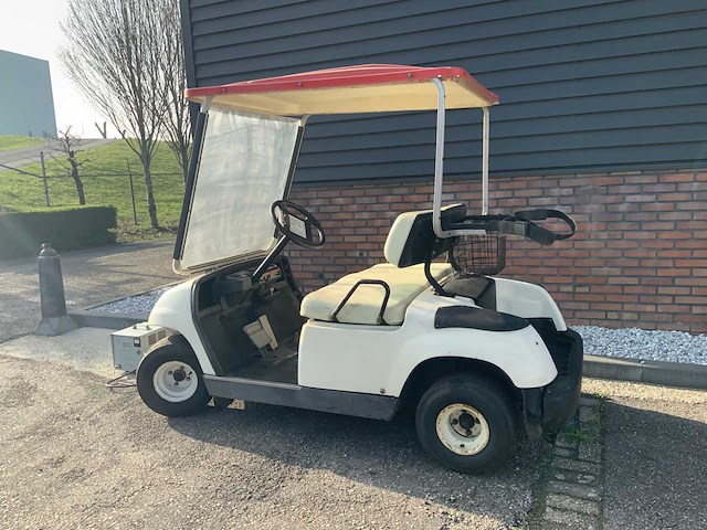 Yamaha golfkar met acculader - afbeelding 3 van  7