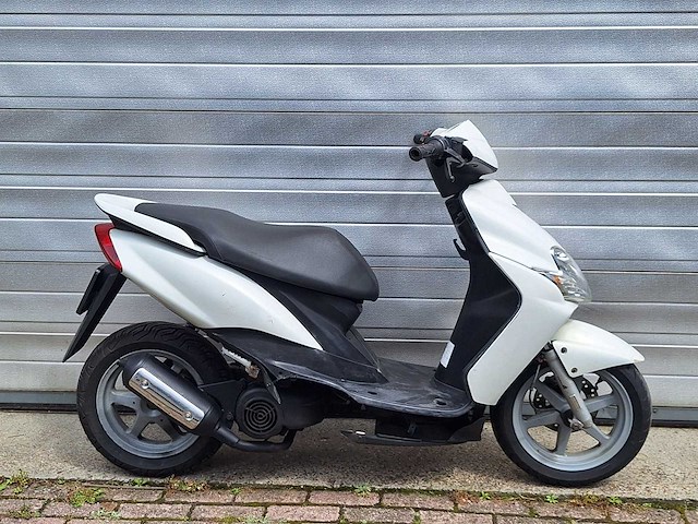 Yamaha jog 25 km snorscooter 2takt - afbeelding 6 van  7