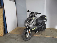 Yamaha liguid cooled - bromscooter - aerox r naked injectie - scooter - afbeelding 4 van  11