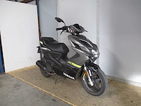 Yamaha liguid cooled - bromscooter - aerox r naked injectie - scooter - afbeelding 7 van  11