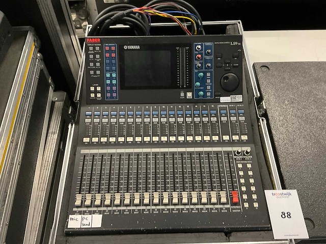 Yamaha ls9-16 digitale mengtafel - afbeelding 2 van  6