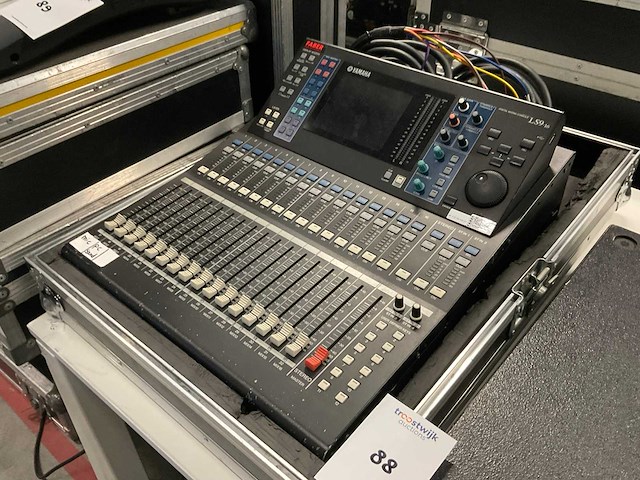 Yamaha ls9-16 digitale mengtafel - afbeelding 3 van  6