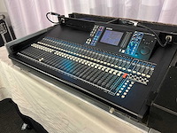Yamaha ls9-32 digitale mengtafel - afbeelding 1 van  9