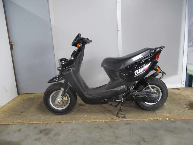 Yamaha/ mbk booster oldtimer - motorscooter - 2 takt! - motorcycle - afbeelding 1 van  12
