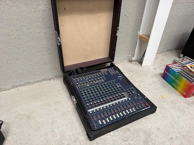 Yamaha mg166cx digitale mengtafel - afbeelding 4 van  4