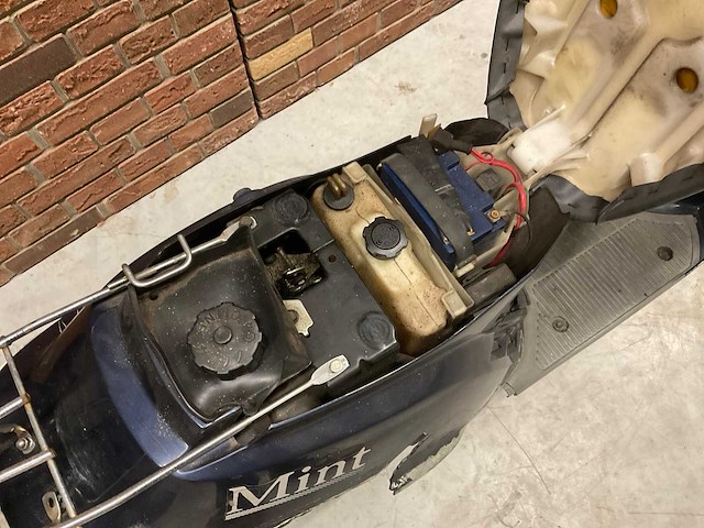 Yamaha mint scooter - afbeelding 10 van  12