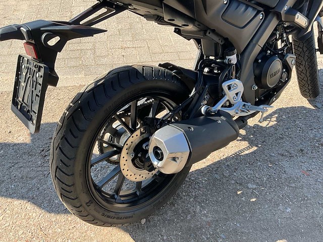 Yamaha mt-125 motorfiets - afbeelding 7 van  18