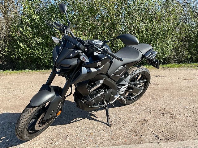 Yamaha mt-125 motorfiets - afbeelding 1 van  18
