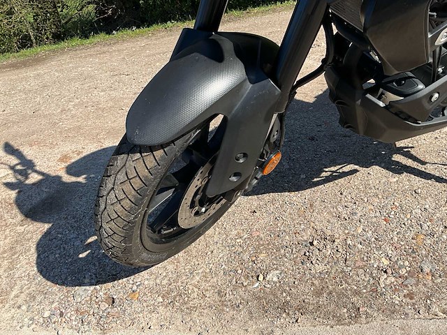 Yamaha mt-125 motorfiets - afbeelding 4 van  18