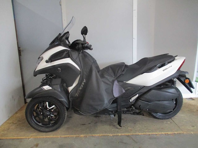 Yamaha mwd - driewieler motor scooter - tricity 300 abs - motorcycle - afbeelding 1 van  9