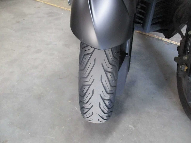 Yamaha mwd - driewieler motor scooter - tricity 300 abs - motorcycle - afbeelding 14 van  16