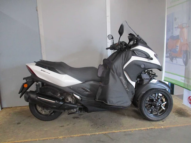 Yamaha mwd - driewieler motor scooter - tricity 300 abs - motorcycle - afbeelding 16 van  16