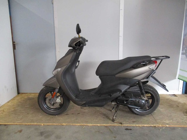 Yamaha neo's - snorscooter - injectie - scooter - afbeelding 1 van  13