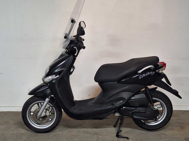 Yamaha neos 25 km snorscooter 4takt - afbeelding 1 van  7