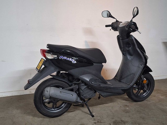 Yamaha neo's 45km bromscooter 4-takt - afbeelding 4 van  4