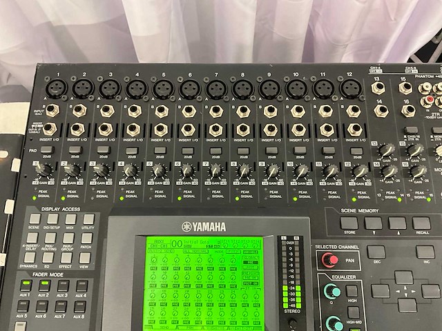 Yamaha o1v96i digitale mengtafel - afbeelding 2 van  11