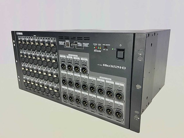 Yamaha rio3224-d i/o-rack - afbeelding 1 van  7