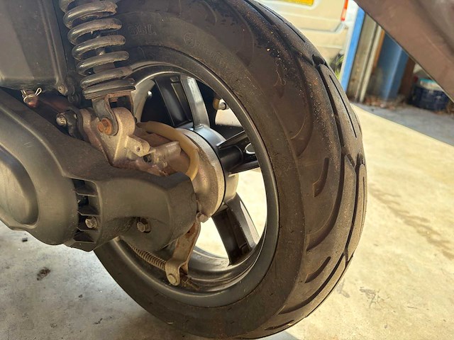 Yamaha snorscooter neo's 4 scooter - afbeelding 17 van  26