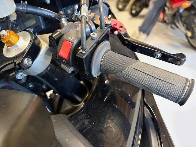 Yamaha sport yzf-r1 motorfiets - afbeelding 39 van  42