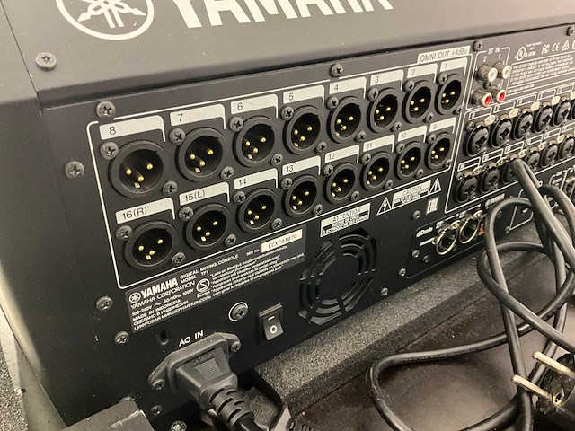 Yamaha tf1 digitale mengtafel - afbeelding 5 van  8