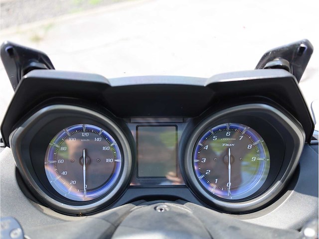 Yamaha tmax 560 techmax abs automaat 2021, 59-mp-ds - afbeelding 2 van  15