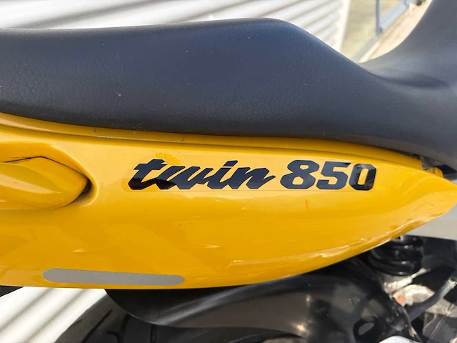 Yamaha tour tdm 850 motorfiets - afbeelding 17 van  47