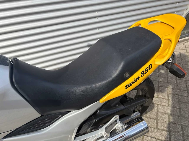 Yamaha tour tdm 850 motorfiets - afbeelding 28 van  47