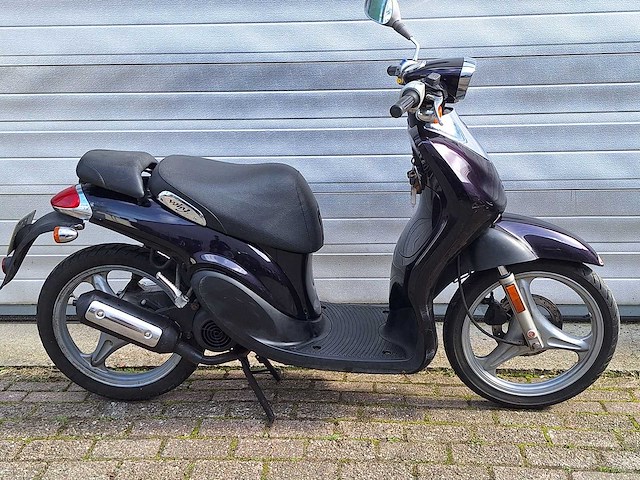 Yamaha why 45 km bromscooter 2takt - afbeelding 2 van  2