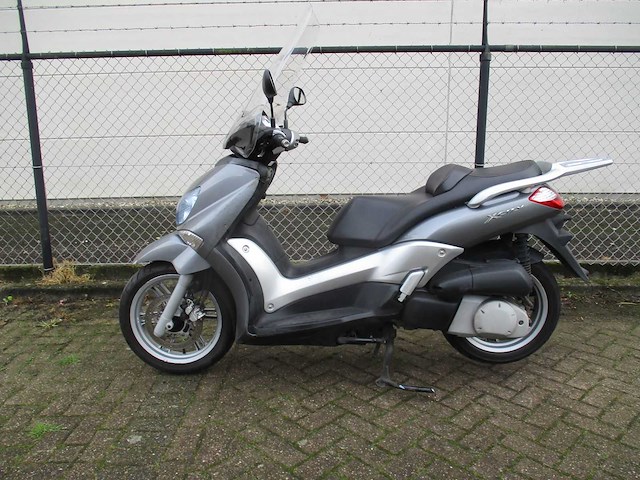 Yamaha x city - motorscooter - vp 250 - motorfiets - afbeelding 1 van  11