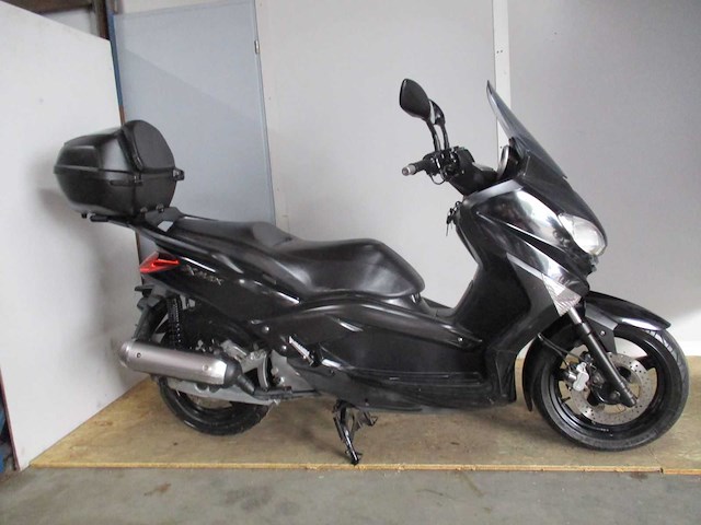 Yamaha x max abs - motorscooter - yp 125 ra - motorcycle - afbeelding 6 van  11