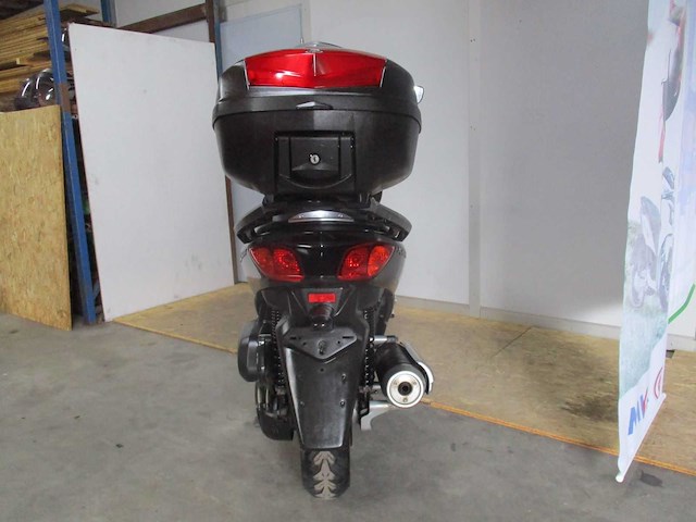 Yamaha x max abs - motorscooter - yp 125 ra - motorcycle - afbeelding 10 van  11