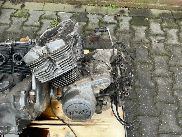Yamaha xs 500 (2x) met partij xs500 motor onderdelen - afbeelding 2 van  44
