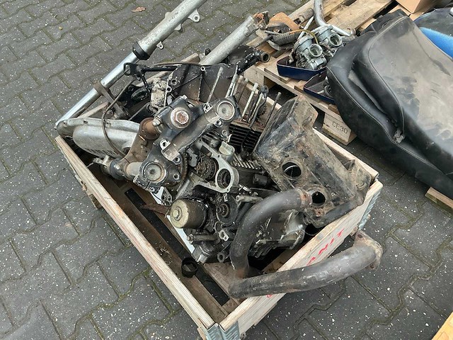 Yamaha xs 500 (2x) met partij xs500 motor onderdelen - afbeelding 10 van  44