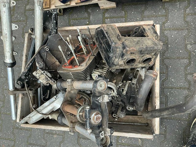 Yamaha xs 500 (2x) met partij xs500 motor onderdelen - afbeelding 11 van  44