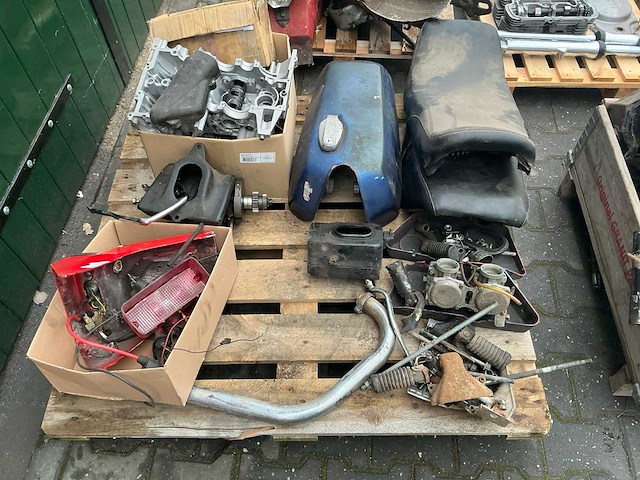 Yamaha xs 500 (2x) met partij xs500 motor onderdelen - afbeelding 13 van  44