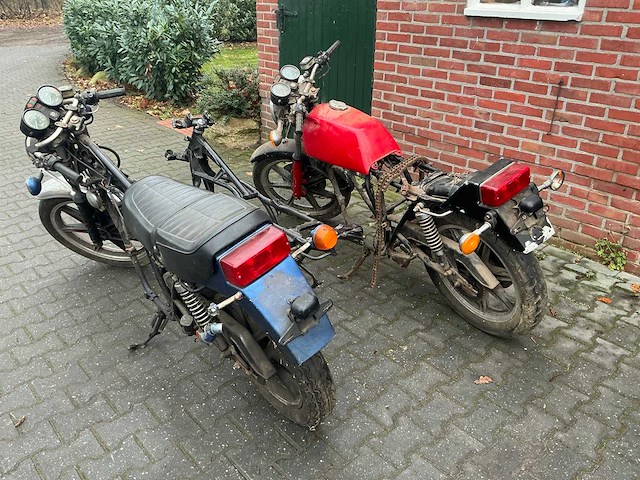 Yamaha xs 500 (2x) met partij xs500 motor onderdelen - afbeelding 41 van  44