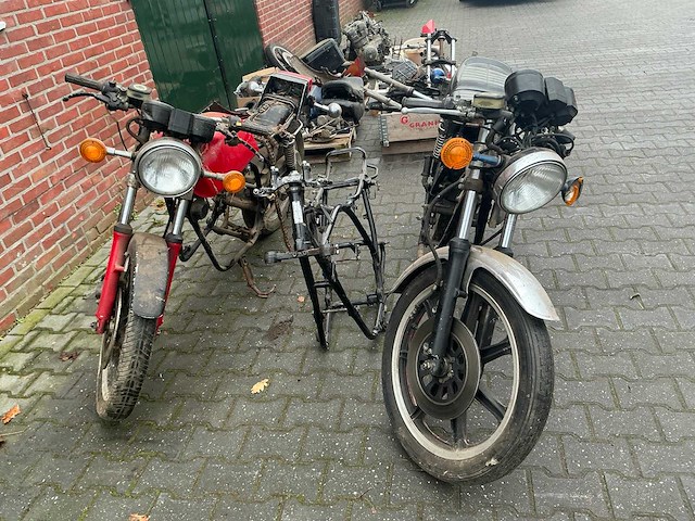 Yamaha xs 500 (2x) met partij xs500 motor onderdelen - afbeelding 43 van  44