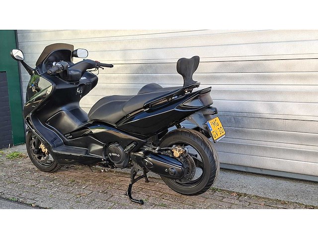Yamaha yp500 tmax 500cc motorscooter - afbeelding 3 van  7