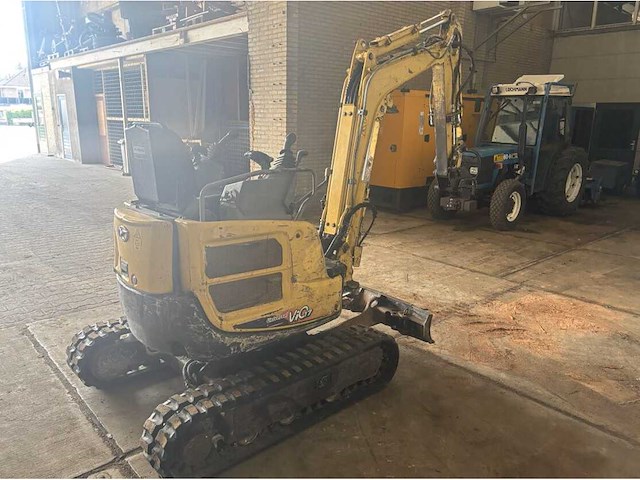 Yanmar - 2015 - vio 17 - minigraafmachine - afbeelding 4 van  7