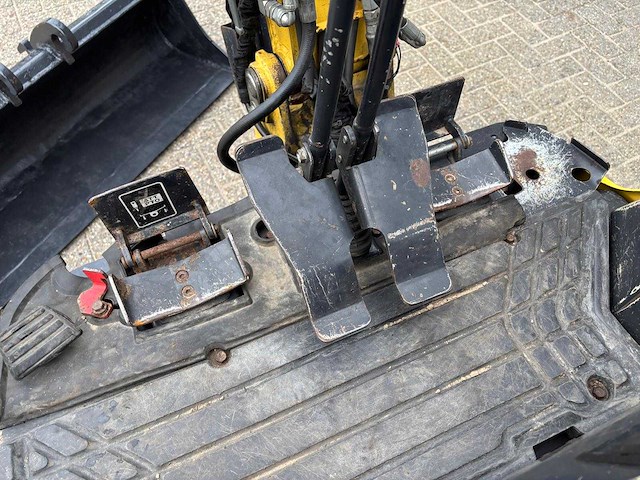 Yanmar - 2018 - vio 17 - minigraafmachine - afbeelding 10 van  12