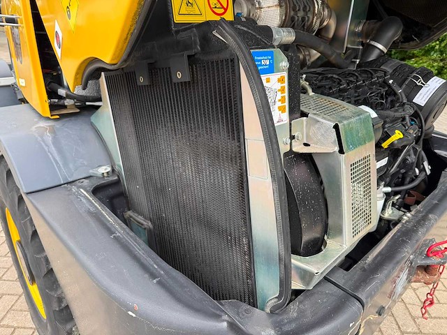 Yanmar - 2019 - v80 - met bak en vorken - 860 uren - shovel - afbeelding 9 van  19