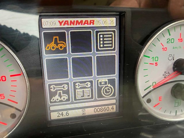 Yanmar - 2019 - v80 - met bak en vorken - 860 uren - shovel - afbeelding 11 van  19